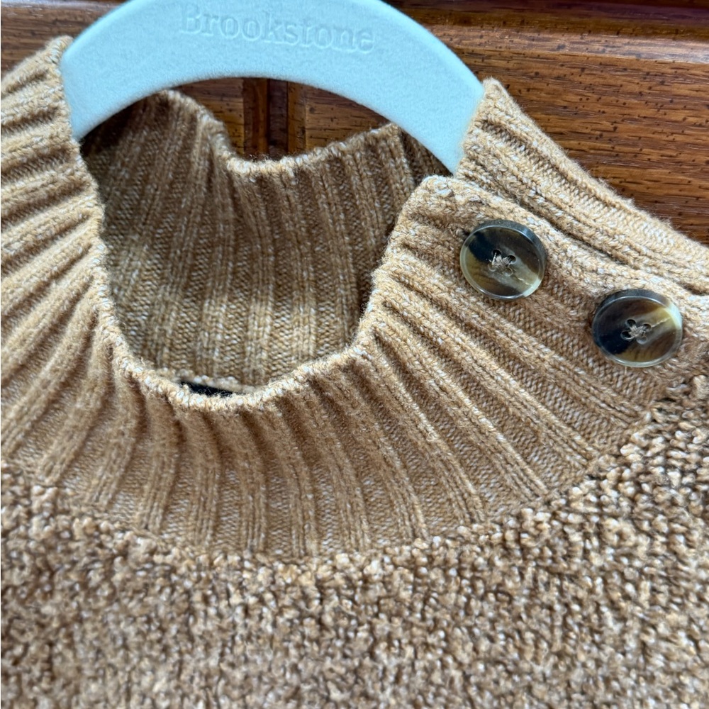 Talbots Sweatshirt, medium, tan - Picture 6 of 7